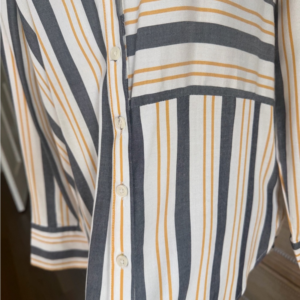 Striped Long Sleeve women hi/low Blouse - Picture 3 of 6
